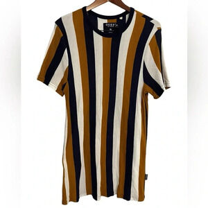 Guess men’s striped  Tee-Shirt tight knit size XL
